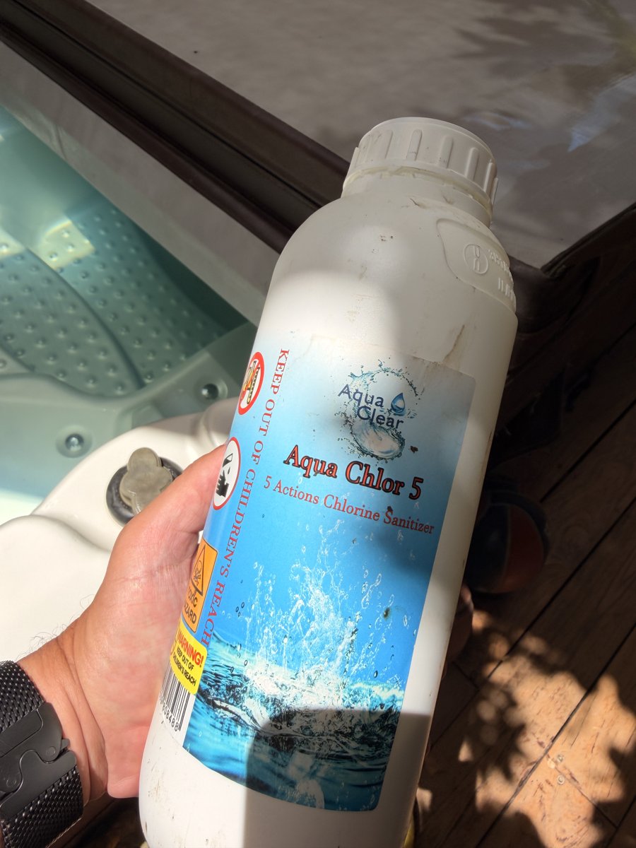 Aqua Chlor 5, חמישה פקקים